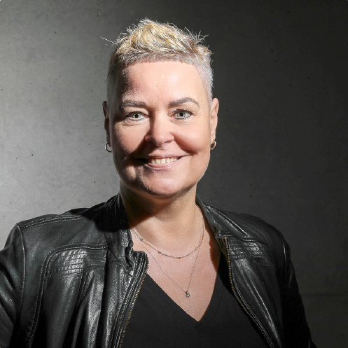 Portrait der zufriedenen Schründer-Schlafräume-Kundin Sandra Staudt